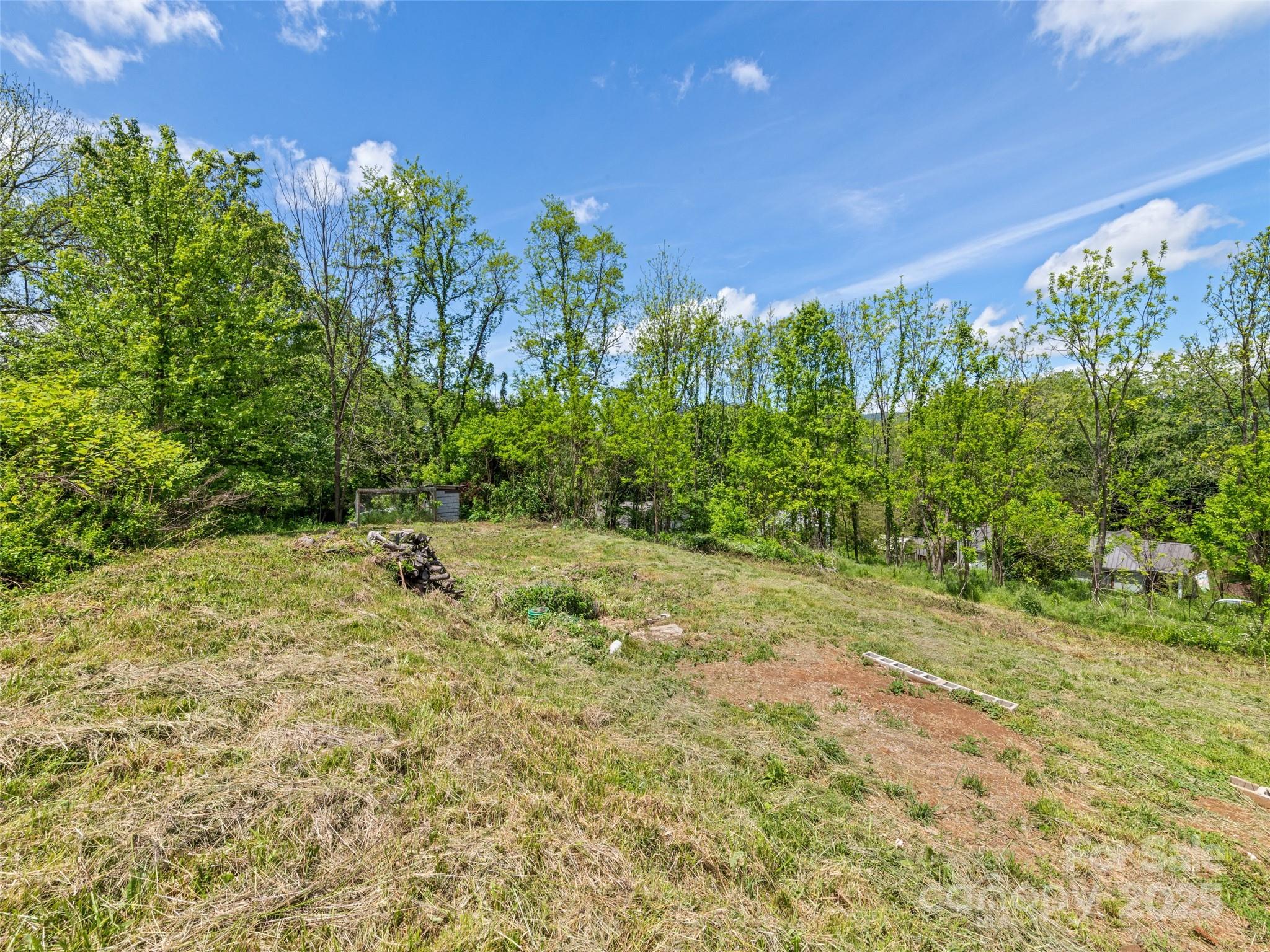 1224 Phillipsville Loop