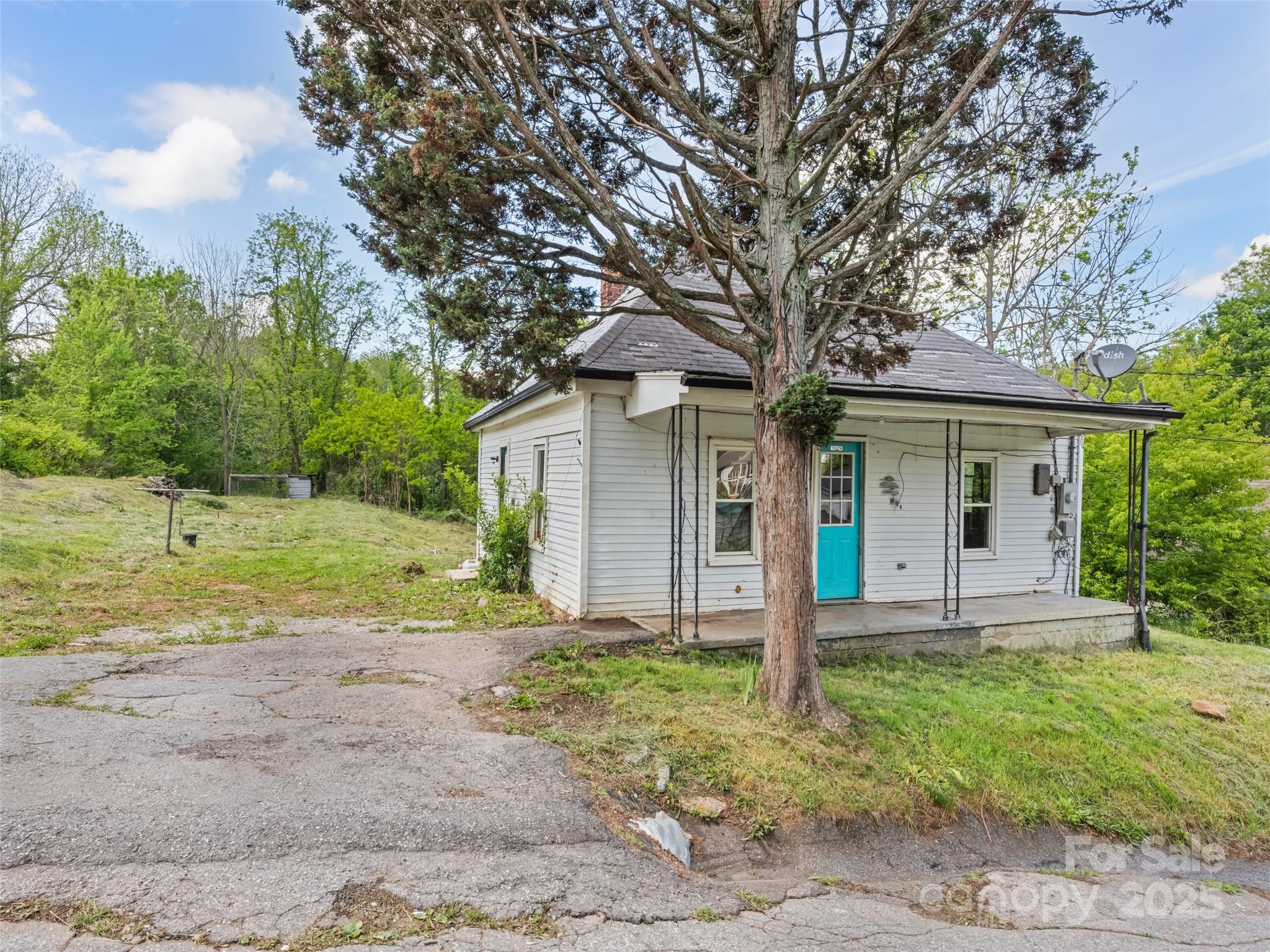 1224 Phillipsville Loop