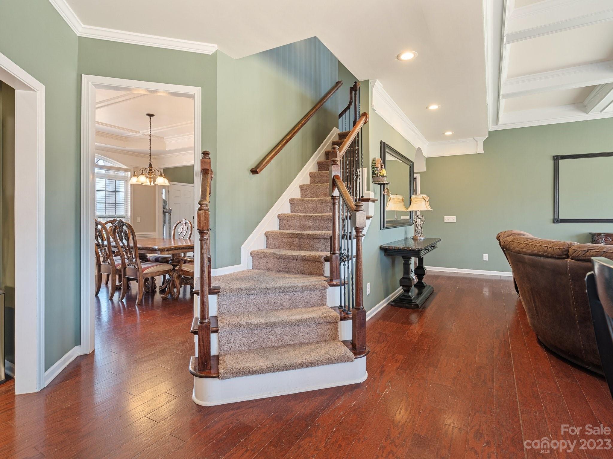 The Chimneys of Marvin - Residential