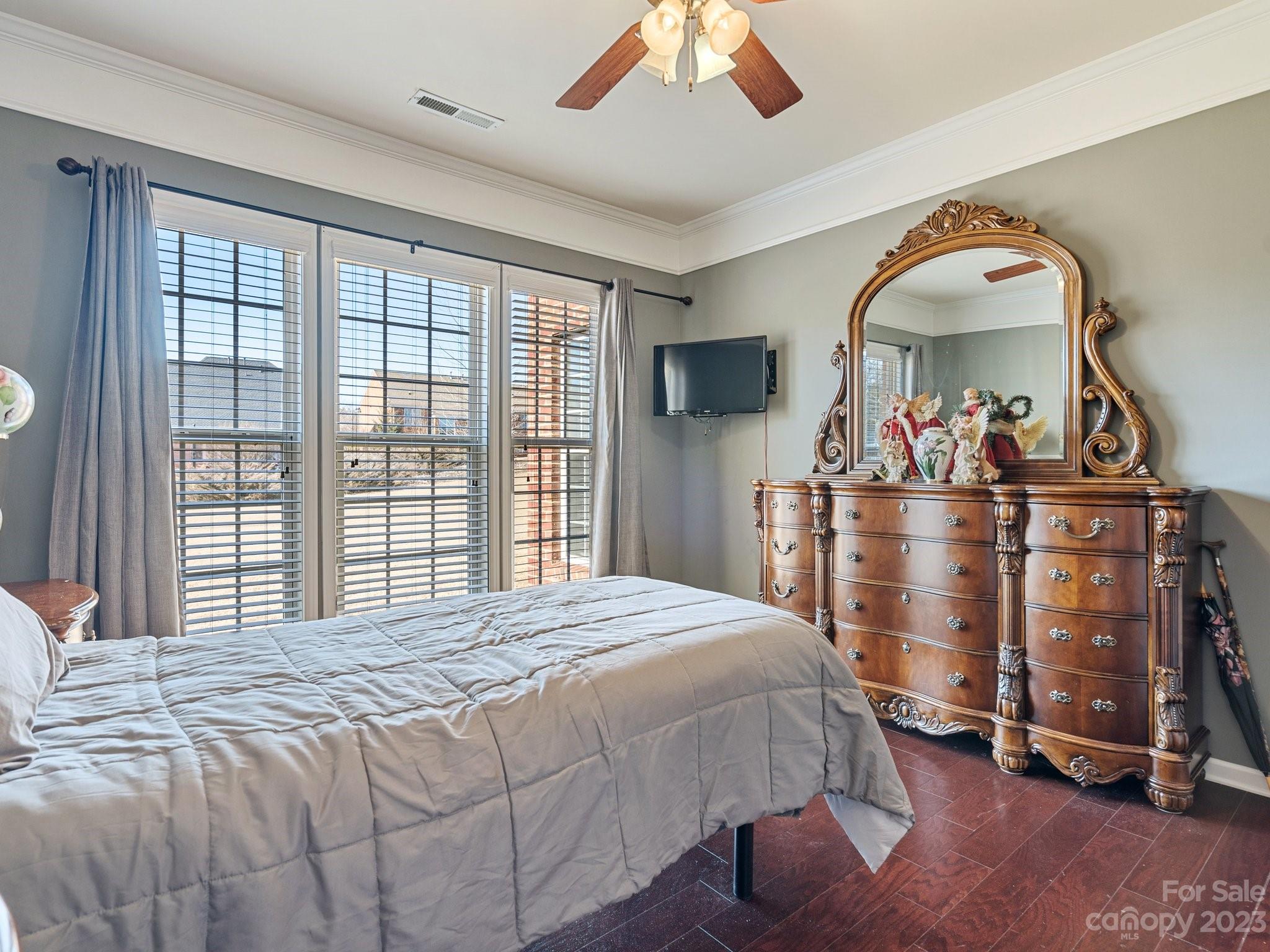 The Chimneys of Marvin - Residential