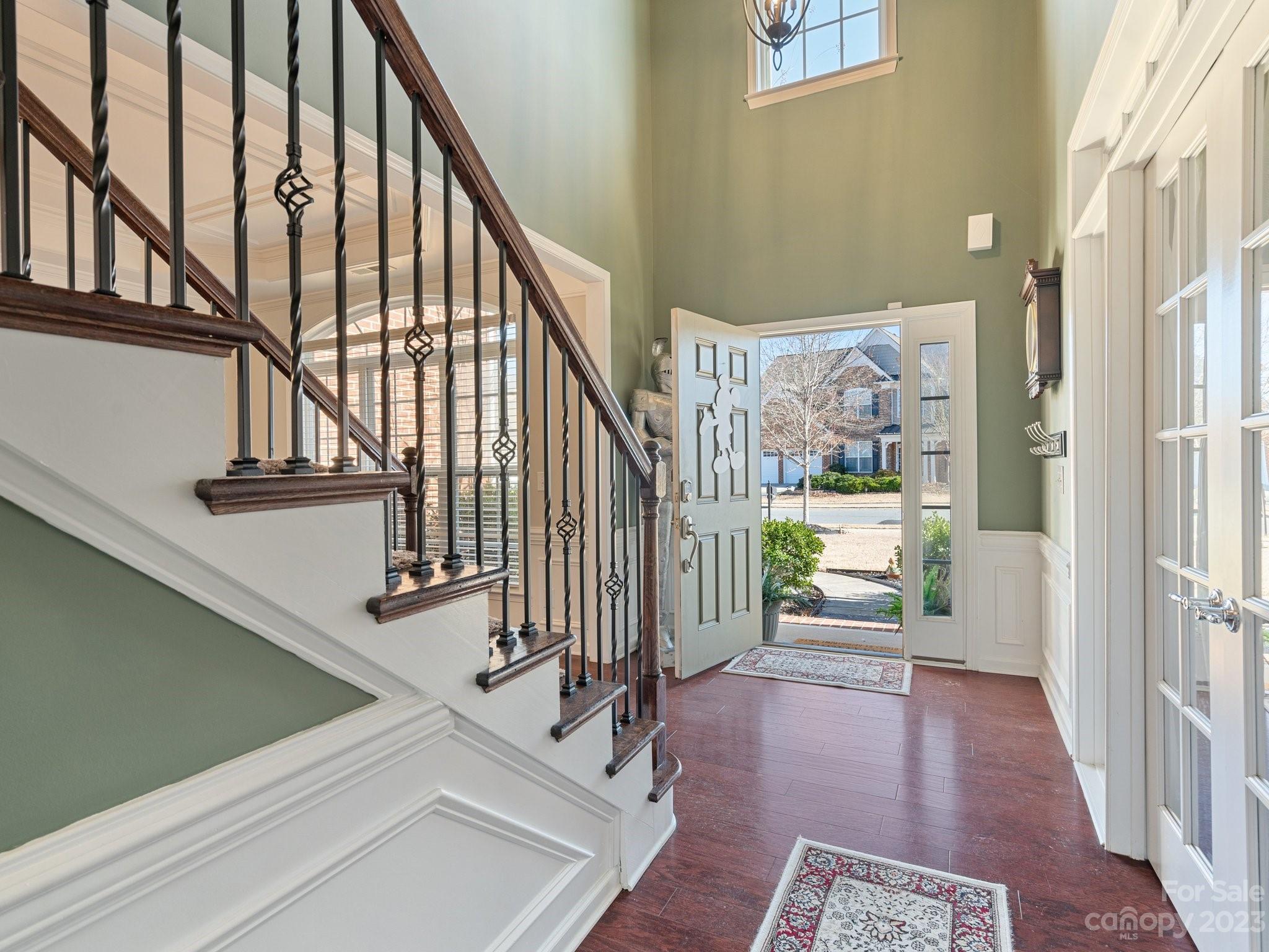 The Chimneys of Marvin - Residential