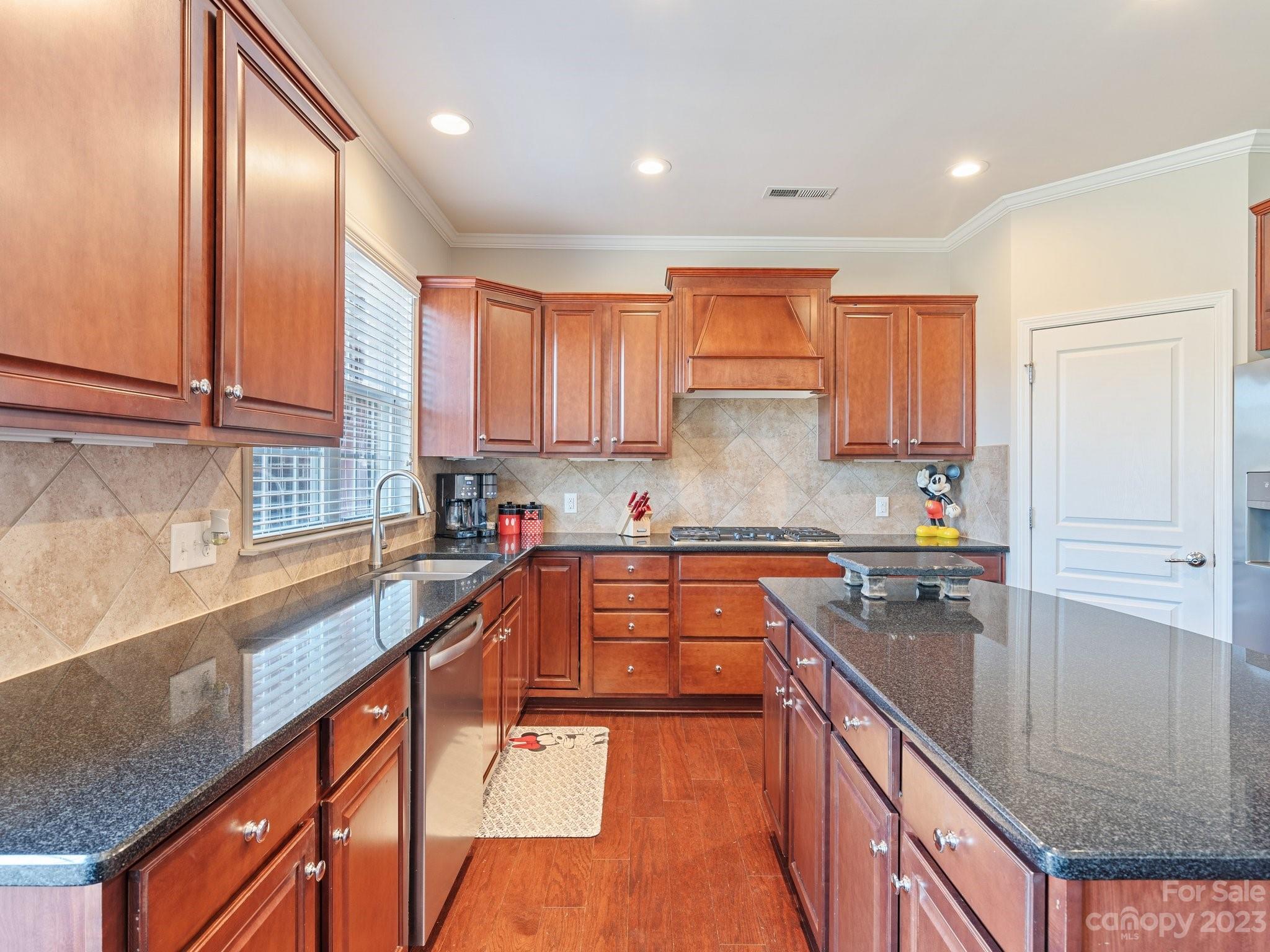 The Chimneys of Marvin - Residential