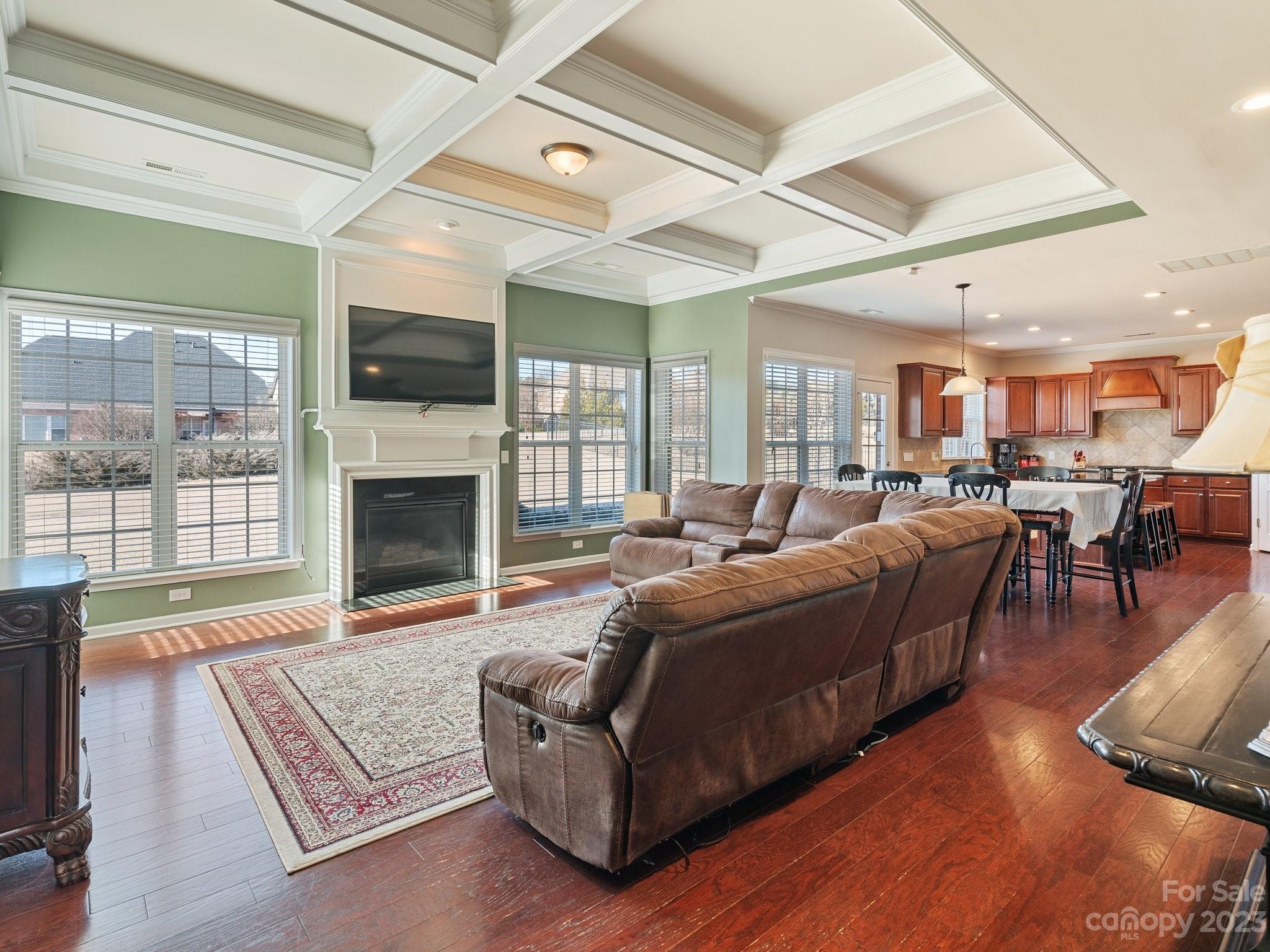 The Chimneys of Marvin - Residential