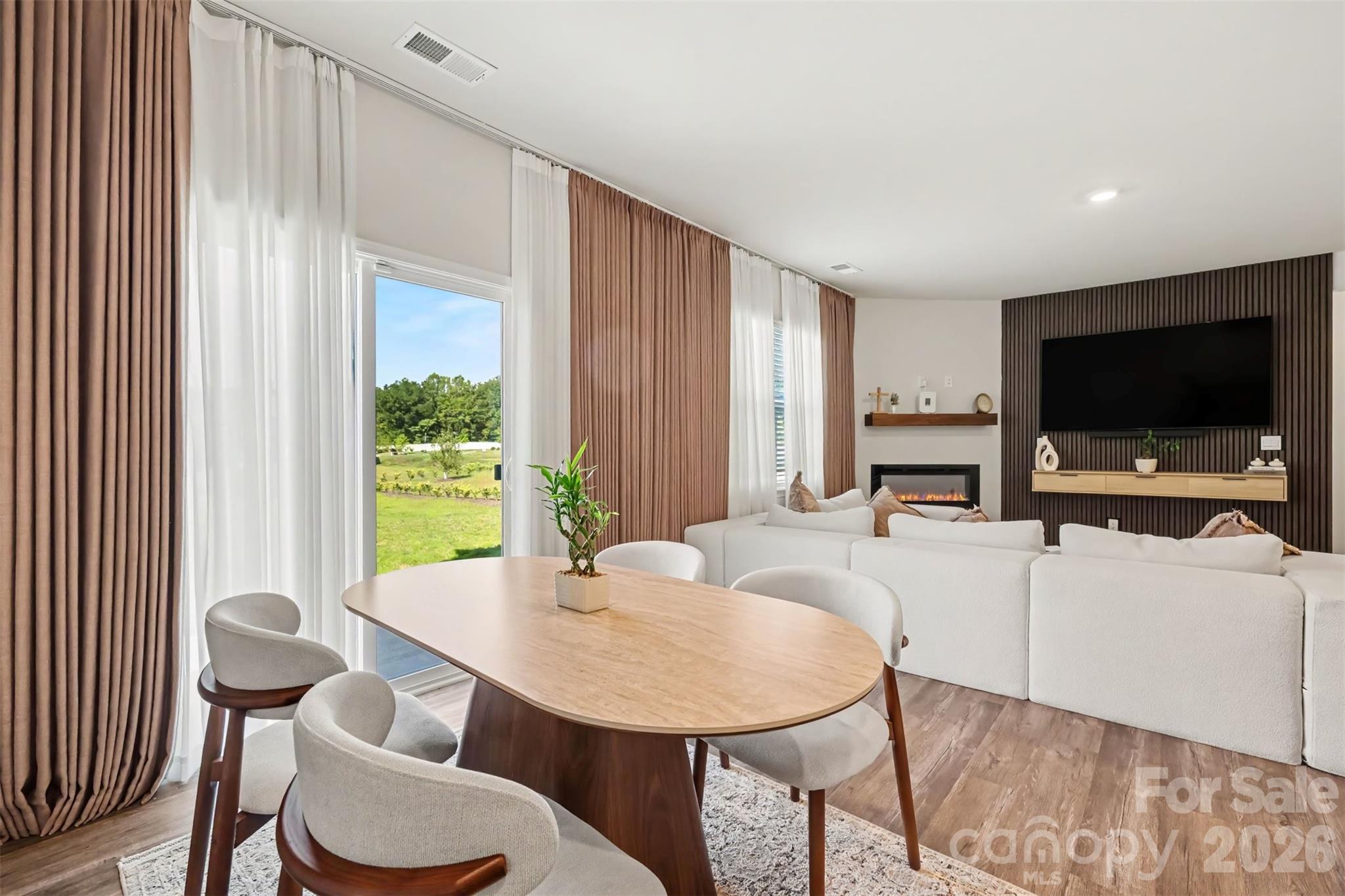 3008 Sassafras Trail
