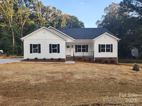 Photo of 854 Hillcroft Place, Rock Hill, SC 29732 (MLS # 4303456)