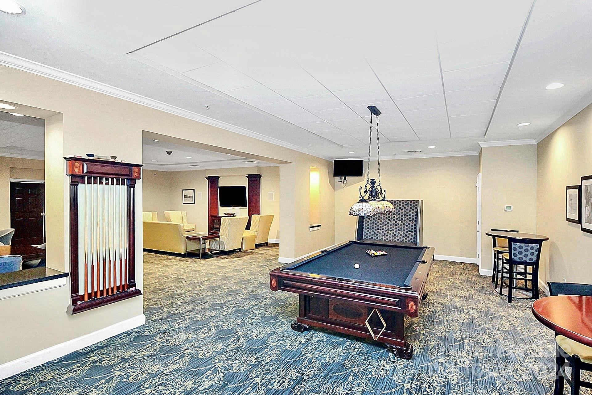 Fifth And Poplar - Residential