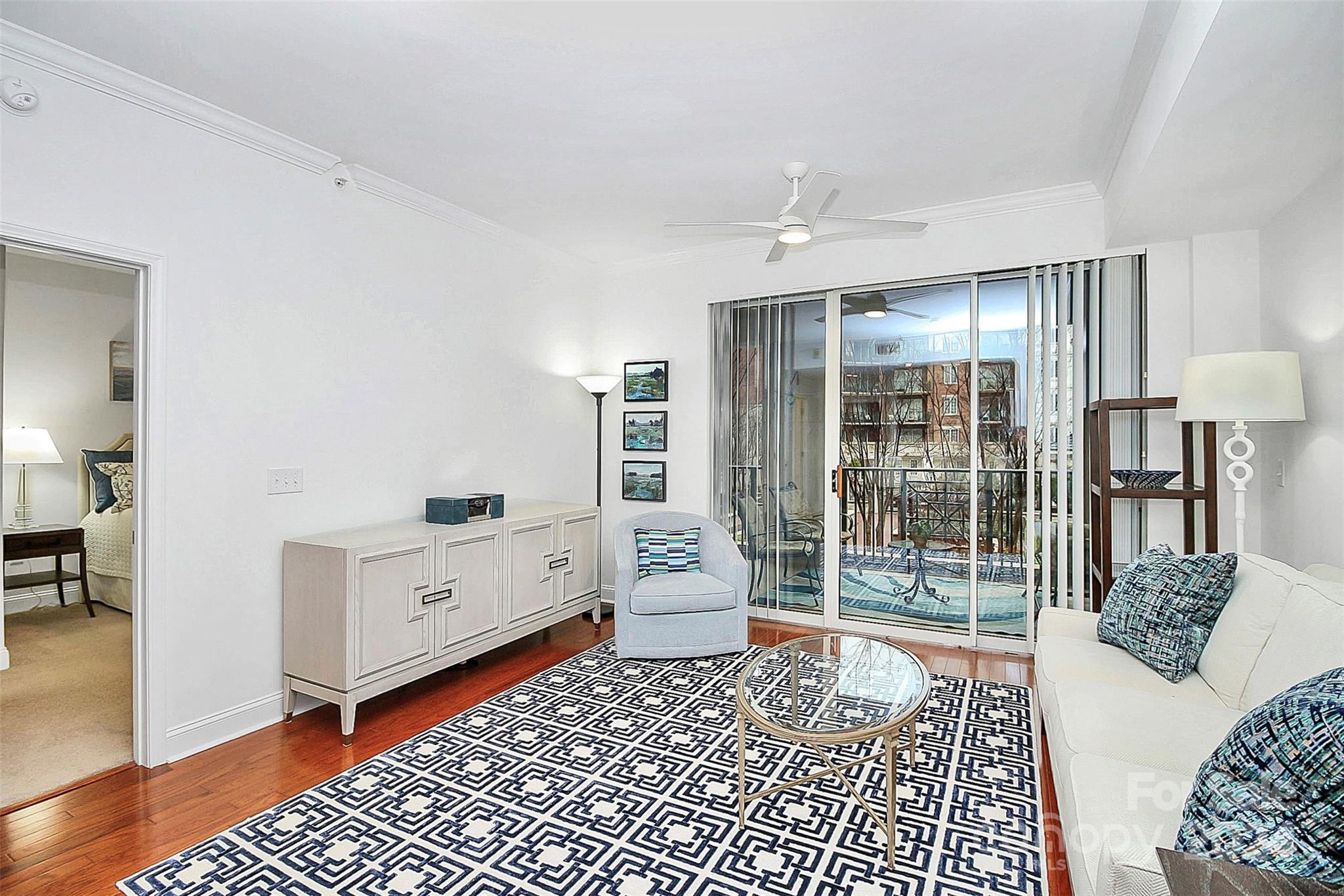 Fifth And Poplar - Residential