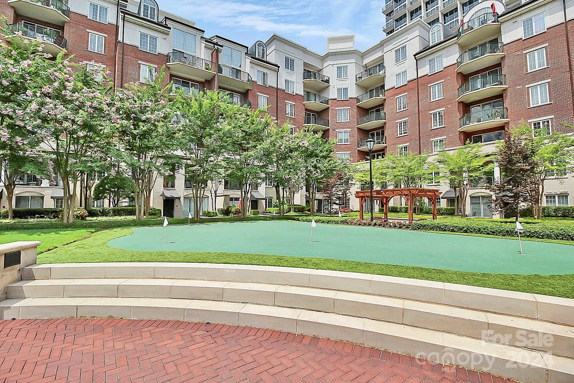 Fifth And Poplar - Residential