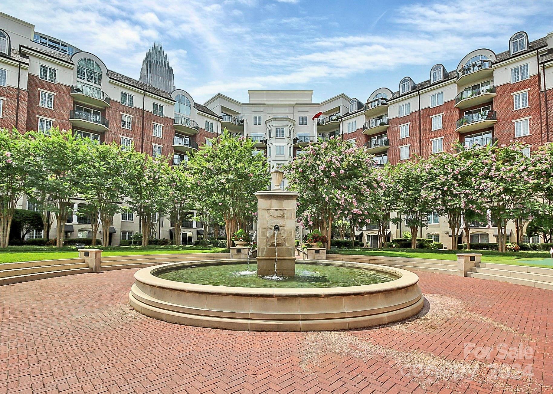 Fifth And Poplar - Residential