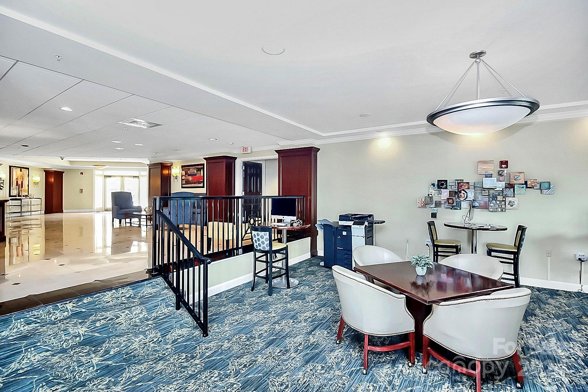 Fifth And Poplar - Residential