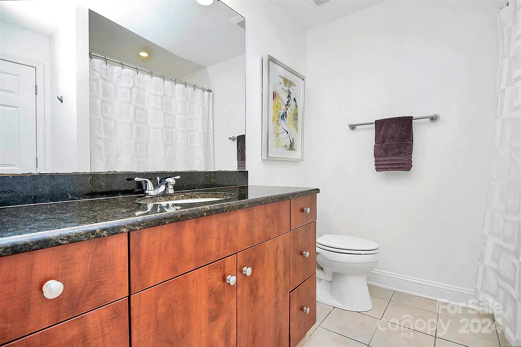 Fifth And Poplar - Residential