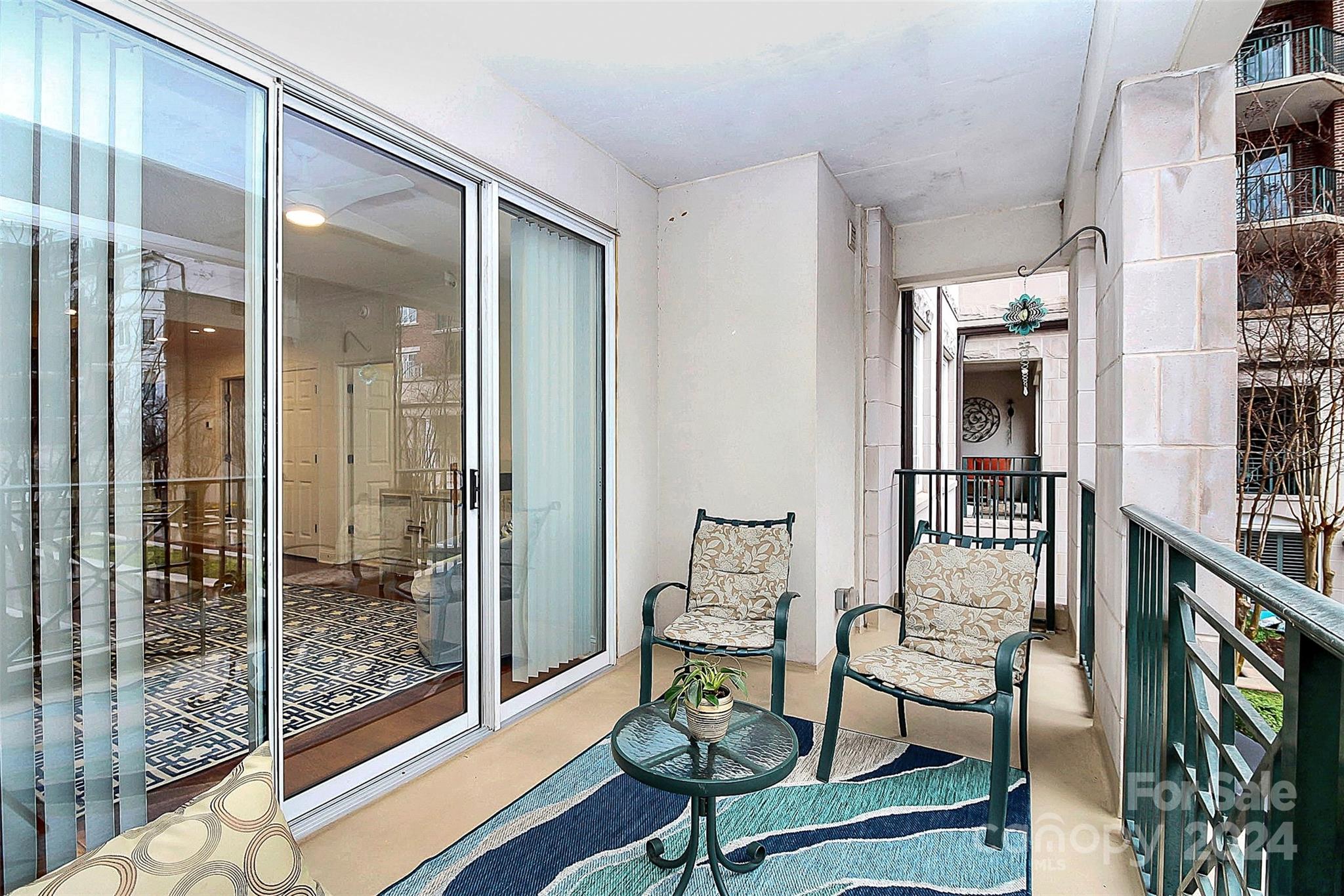 Fifth And Poplar - Residential