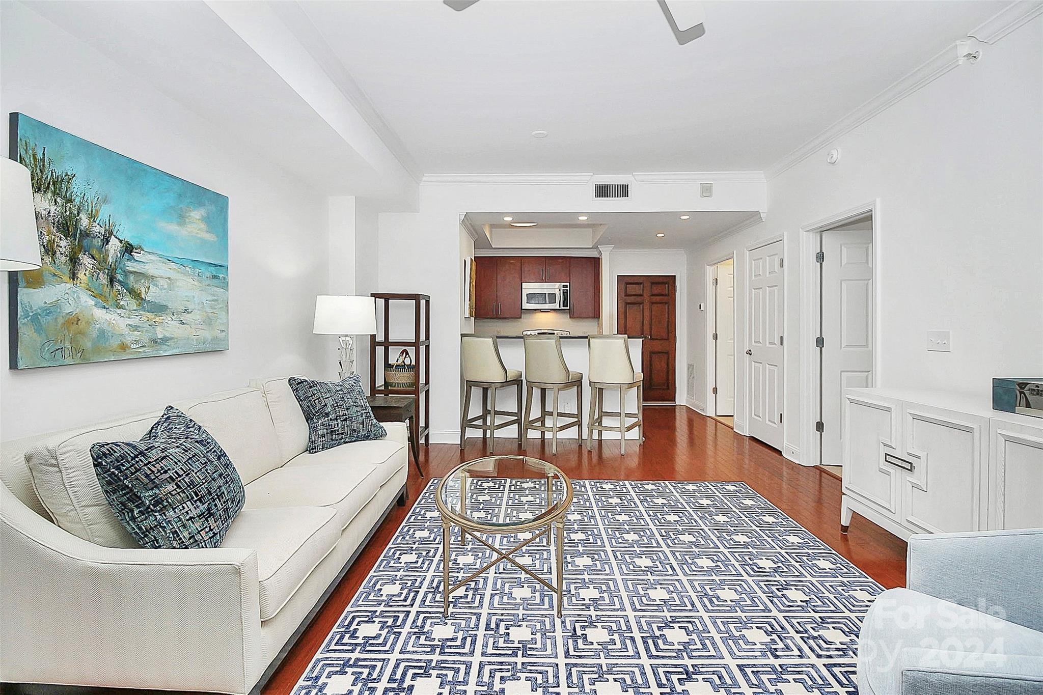 Fifth And Poplar - Residential