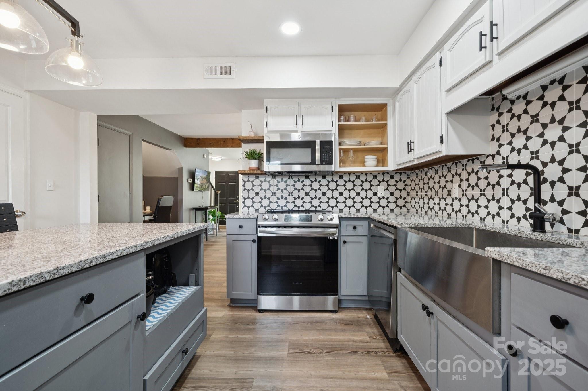 8838 Hunter Ridge Drive