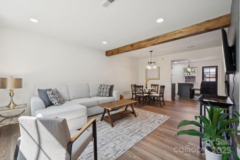 8838 Hunter Ridge Drive Charlotte NC 28226