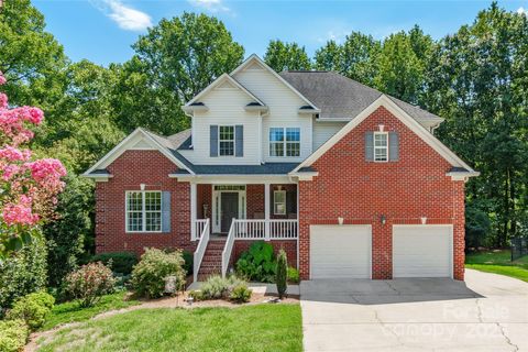 2745 Firethorn Court Gastonia NC 28056