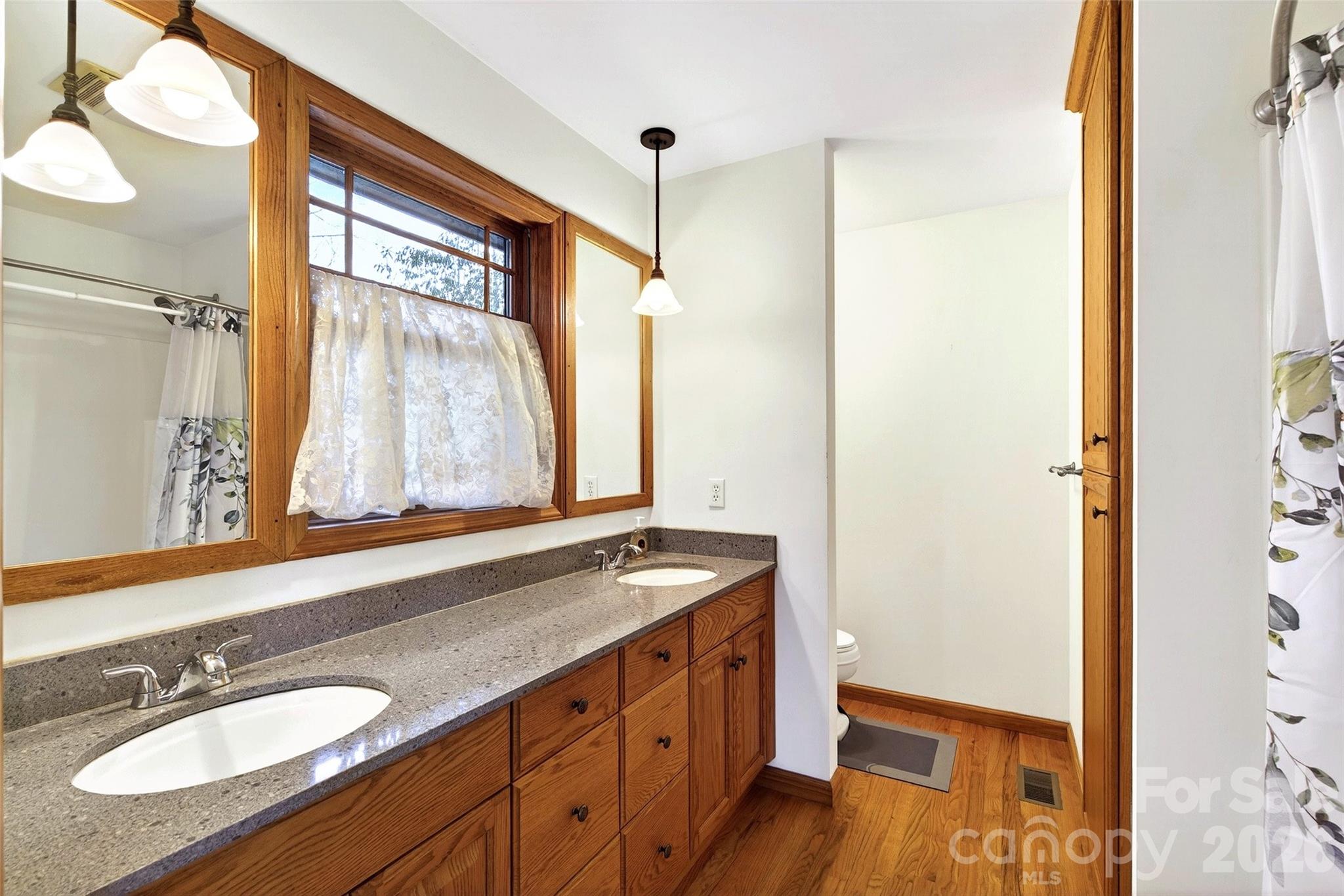 Humpback Mountain - Residential