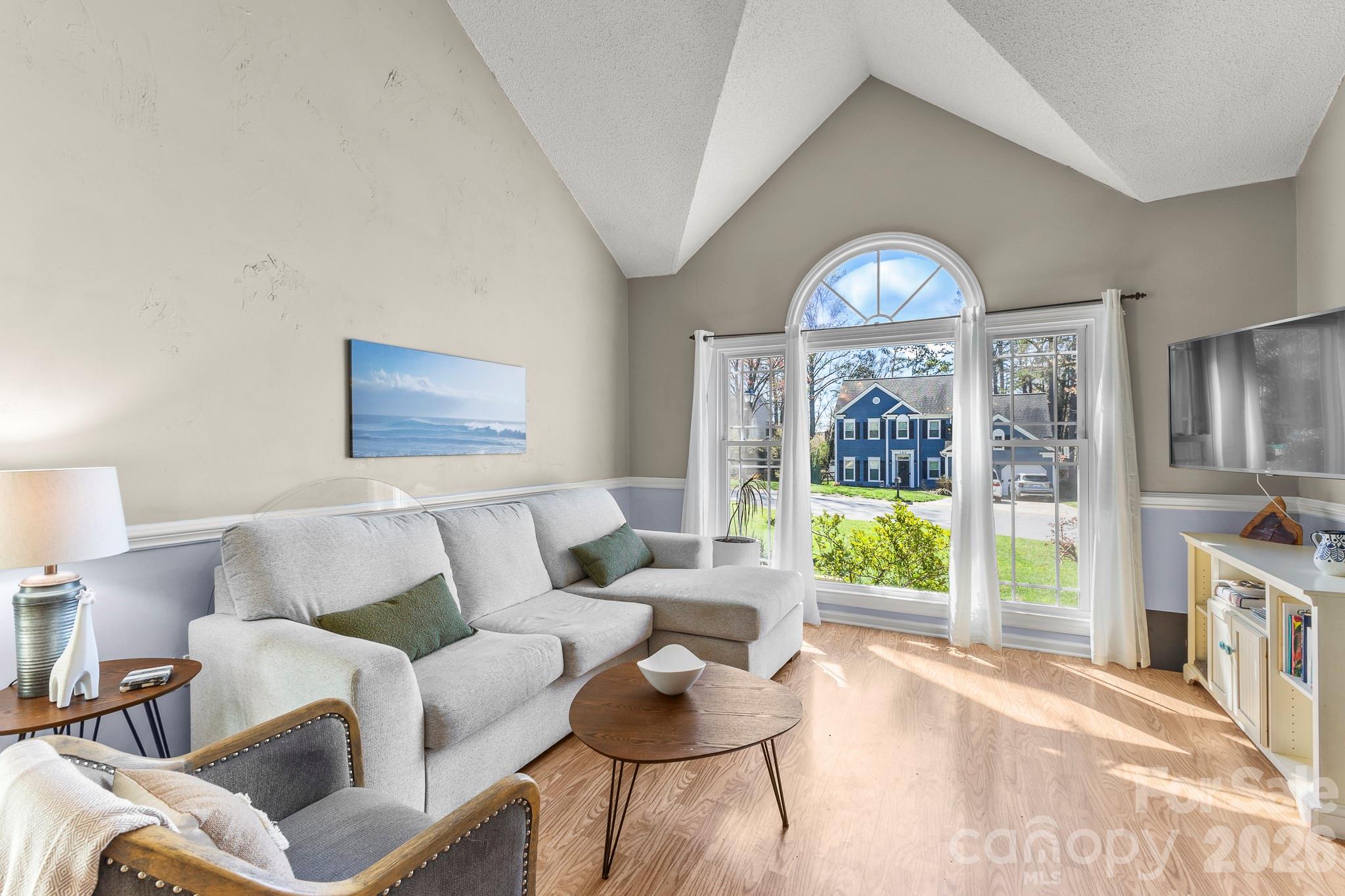 186 Southhaven Drive