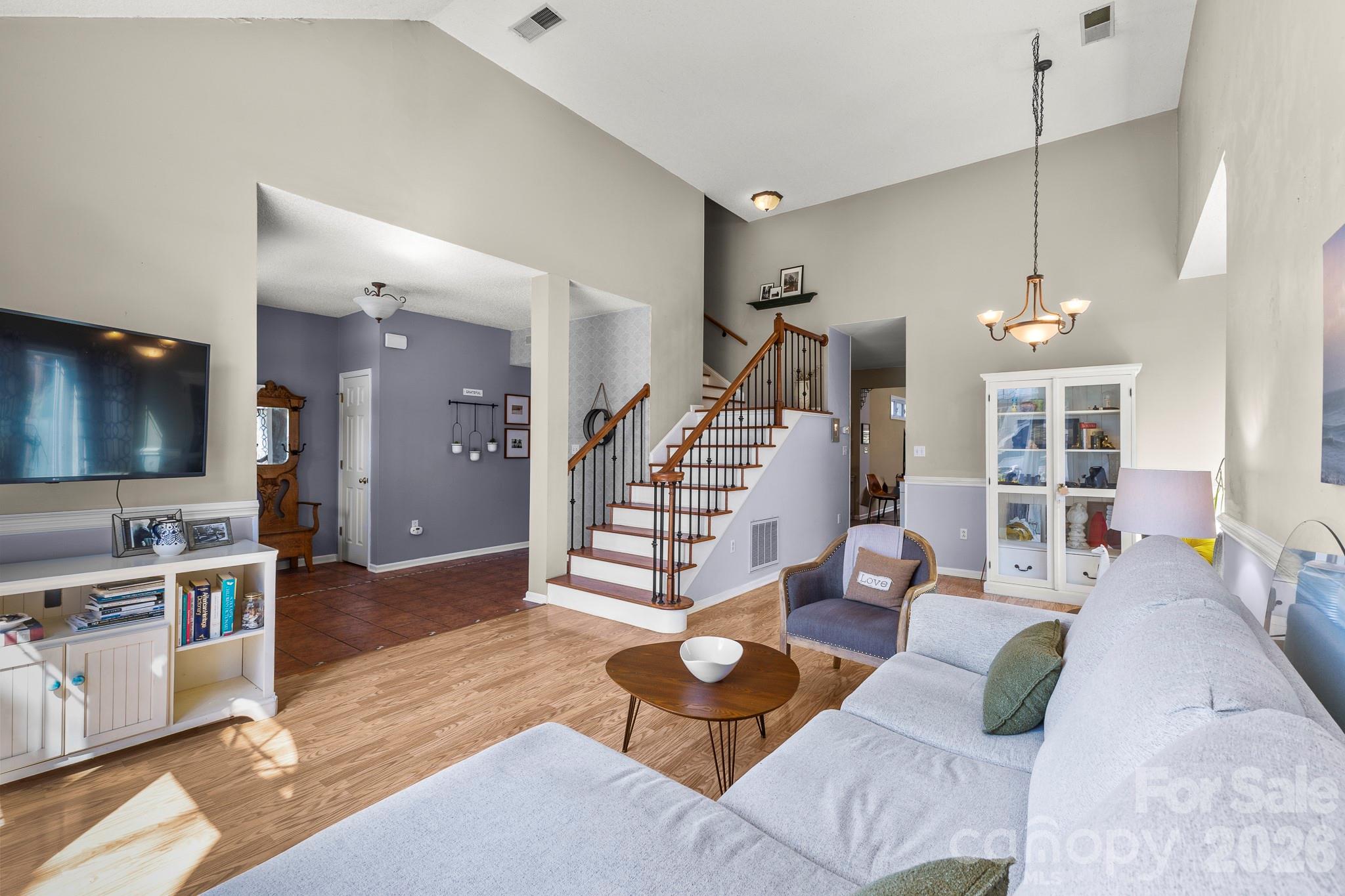 186 Southhaven Drive