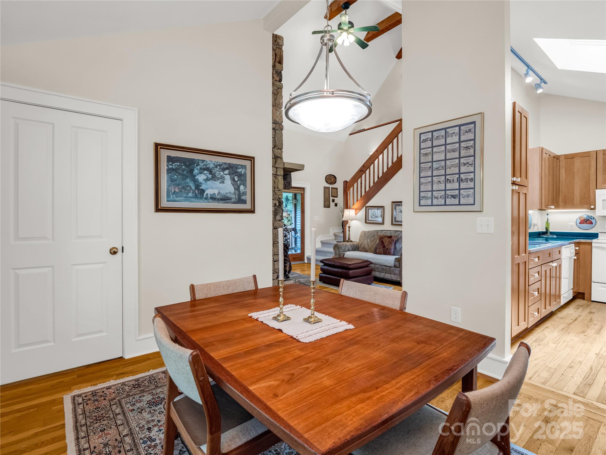 Davis Mountain Views - Residential