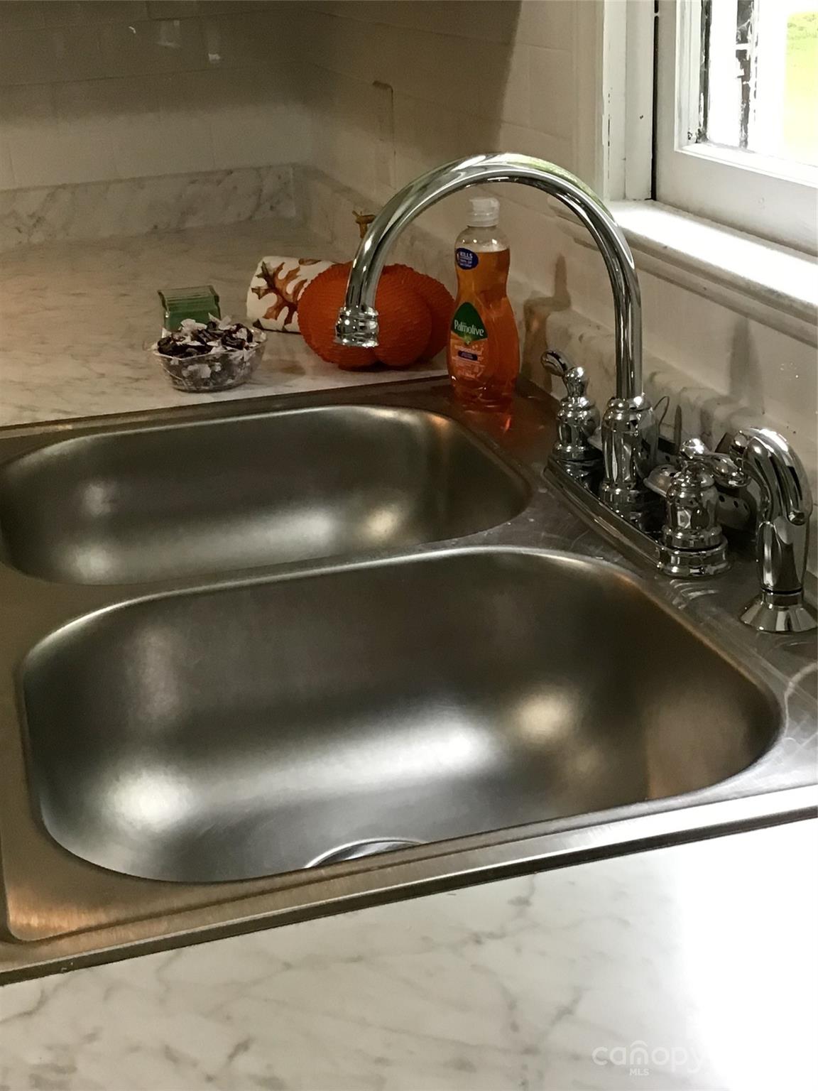 Lenoir, North Carolina 28645, United States, 3 Bedrooms Bedrooms, ,1 BathroomBathrooms,Residential,Active,218140