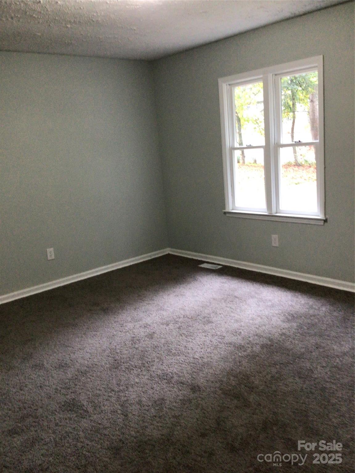 Lenoir, North Carolina 28645, United States, 3 Bedrooms Bedrooms, ,1 BathroomBathrooms,Residential,Active,218140