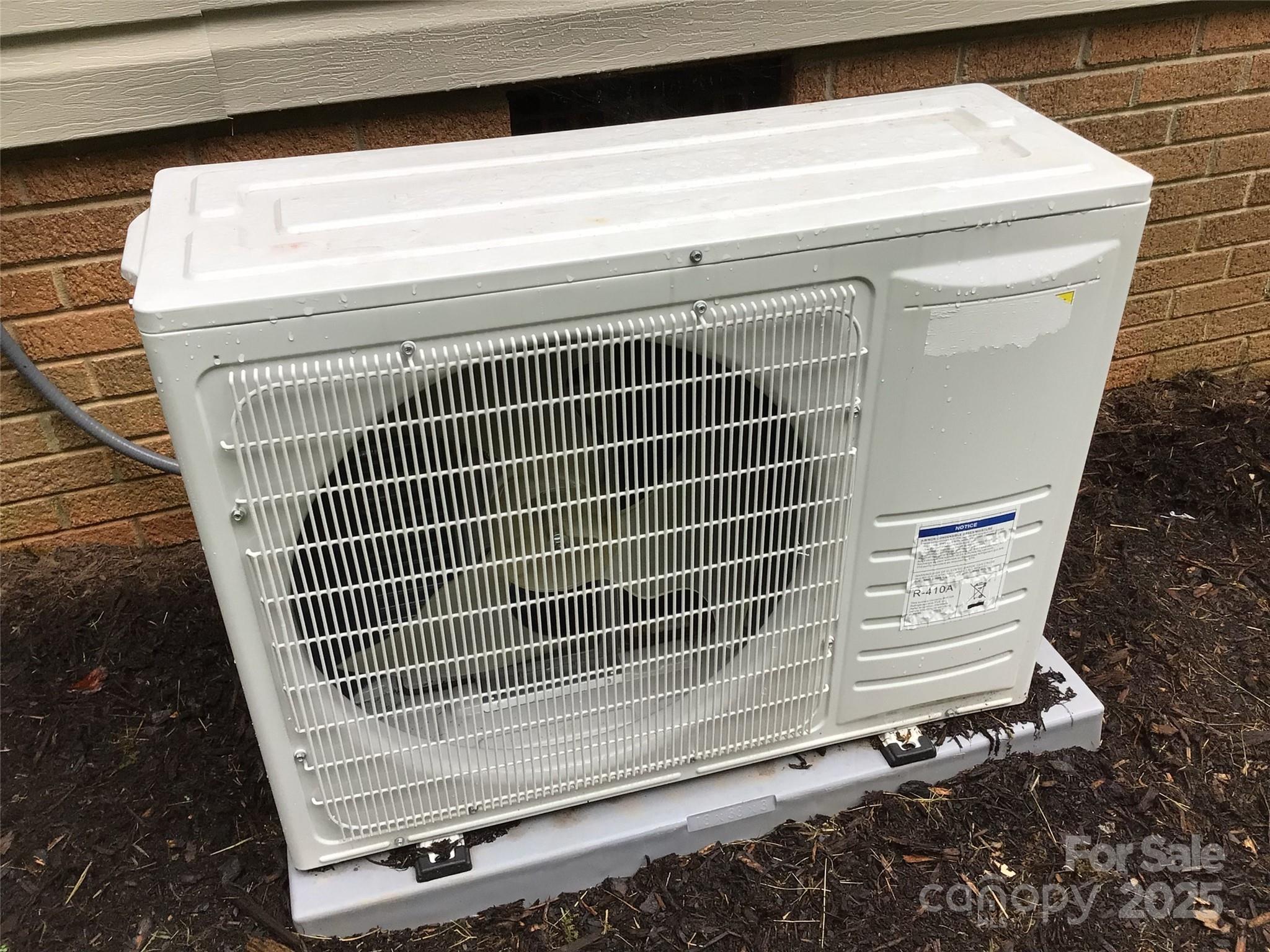 Lenoir, North Carolina 28645, United States, 3 Bedrooms Bedrooms, ,1 BathroomBathrooms,Residential,Active,218140