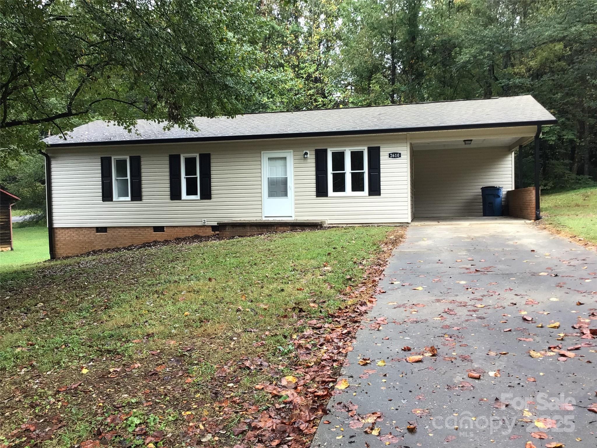 Lenoir, North Carolina 28645, United States, 3 Bedrooms Bedrooms, ,1 BathroomBathrooms,Residential,Active,218140