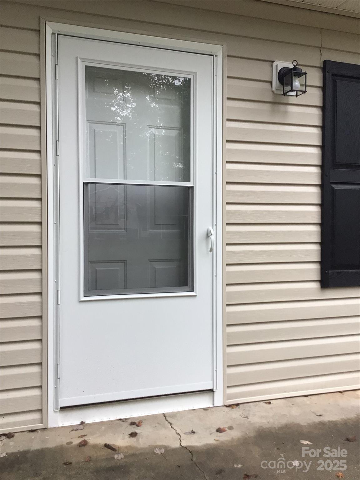 Lenoir, North Carolina 28645, United States, 3 Bedrooms Bedrooms, ,1 BathroomBathrooms,Residential,Active,218140