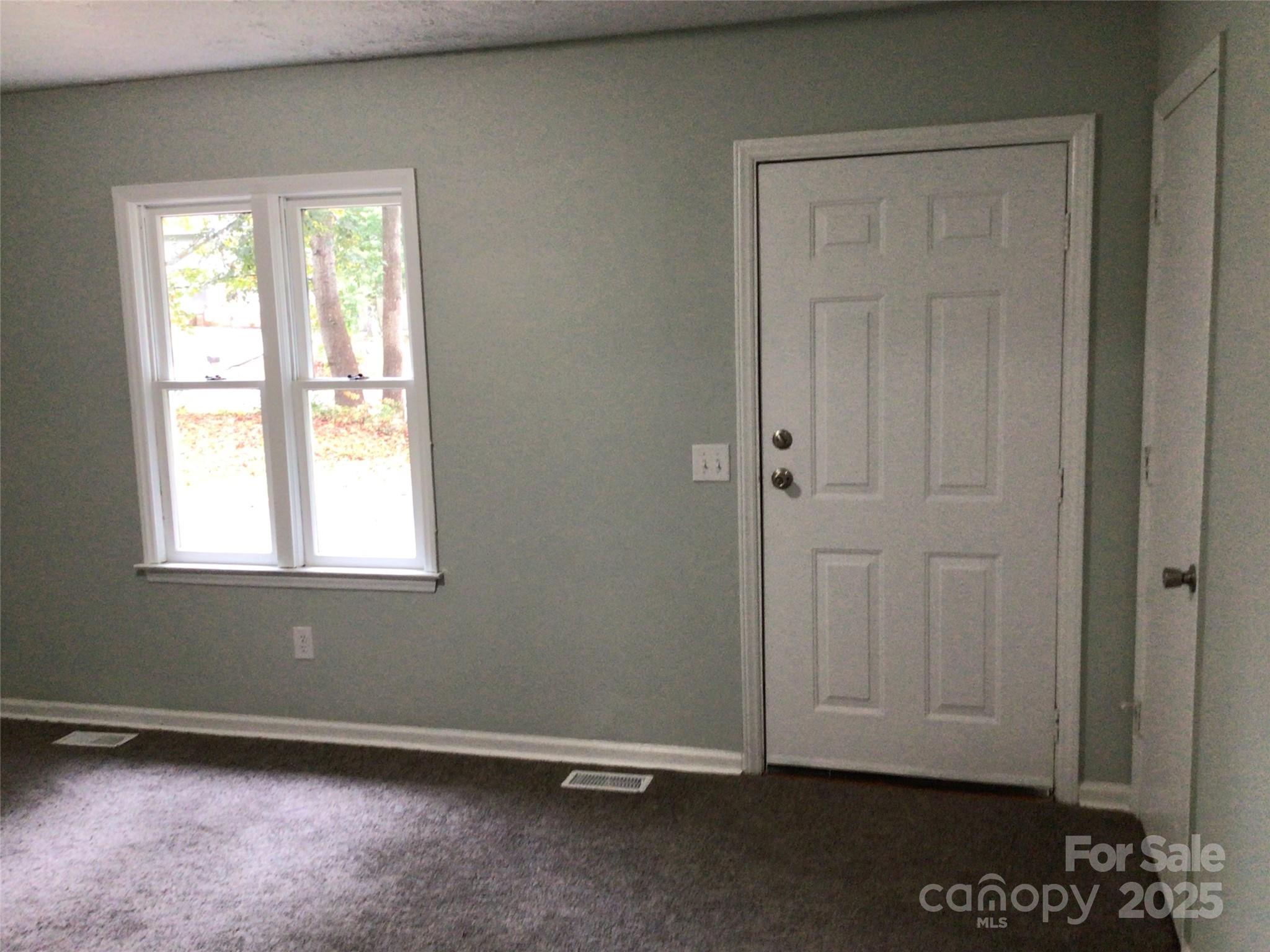 Lenoir, North Carolina 28645, United States, 3 Bedrooms Bedrooms, ,1 BathroomBathrooms,Residential,Active,218140