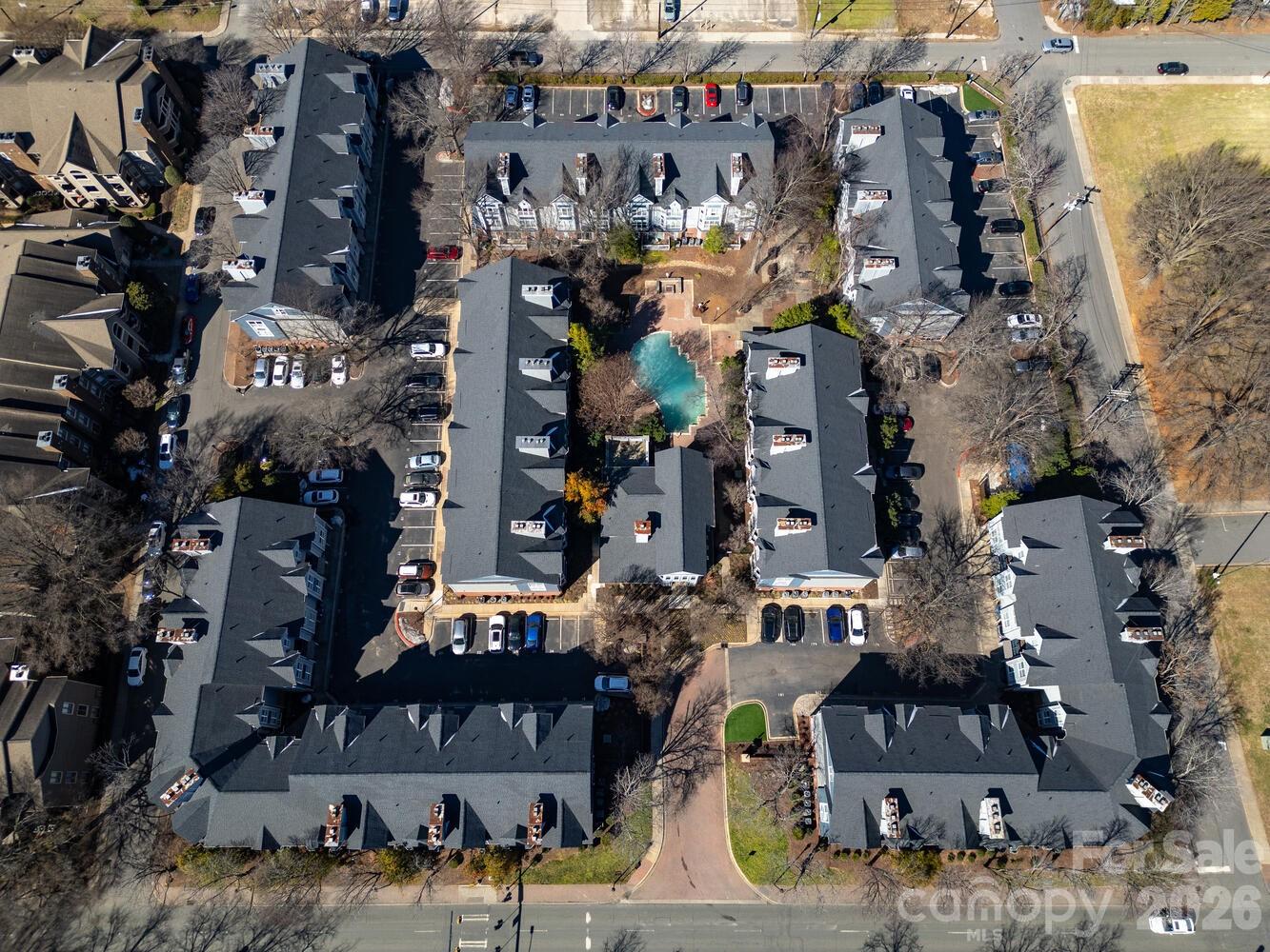 525 N Graham Street 3B