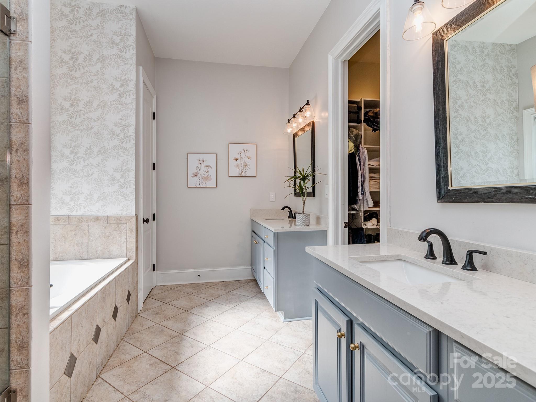 Regent Park - Residential