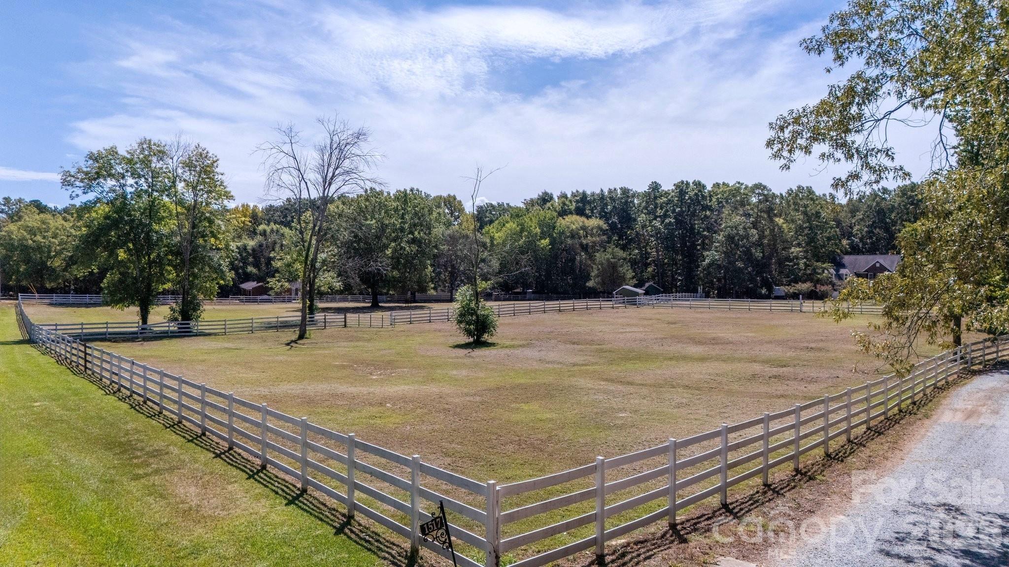 1517 Helms Short Cut Road