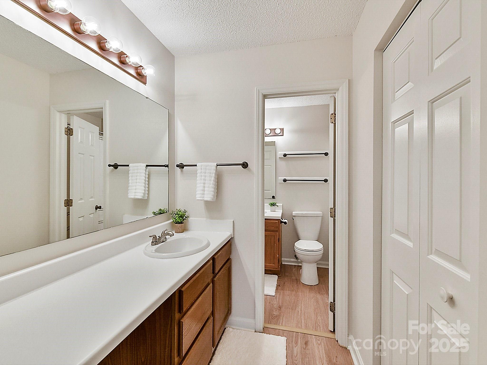 Hunt Club Villas - Residential