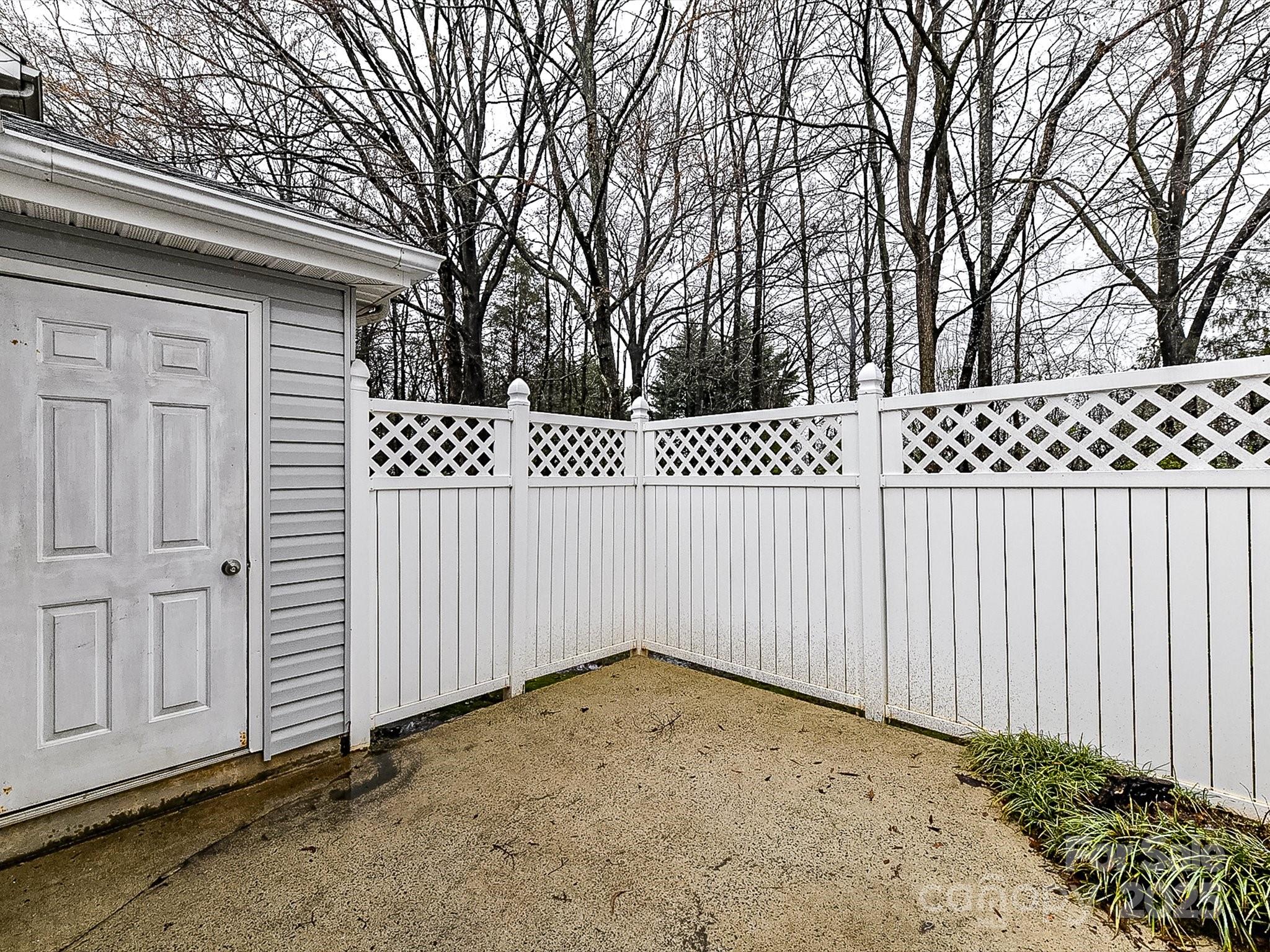 Hunt Club Villas - Residential