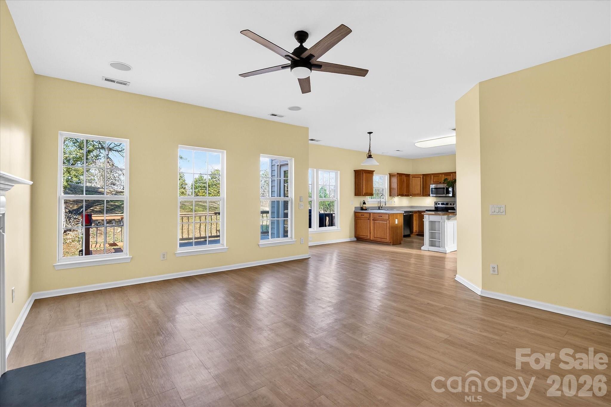 Autumn Cove At Lake Wylie - Residential