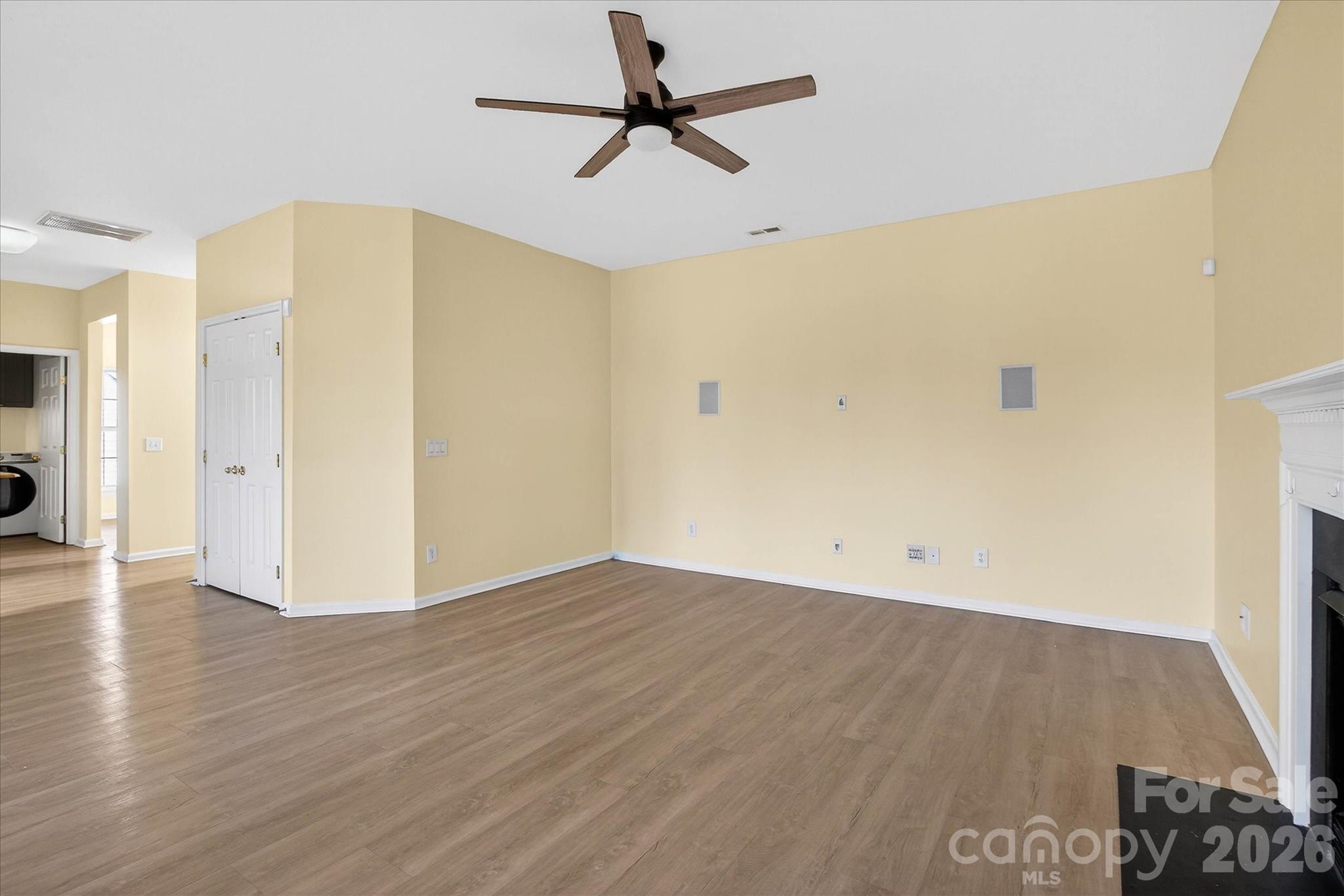 Autumn Cove At Lake Wylie - Residential