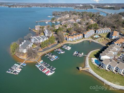 1008 Southwest Drive 8 Davidson NC 28036