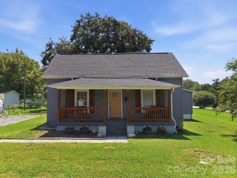 Photo of 105 Park Street, Clover, SC 29710 (MLS # 4411553)