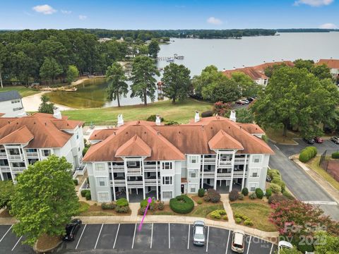 17919 Kings Point Drive Cornelius NC 28031