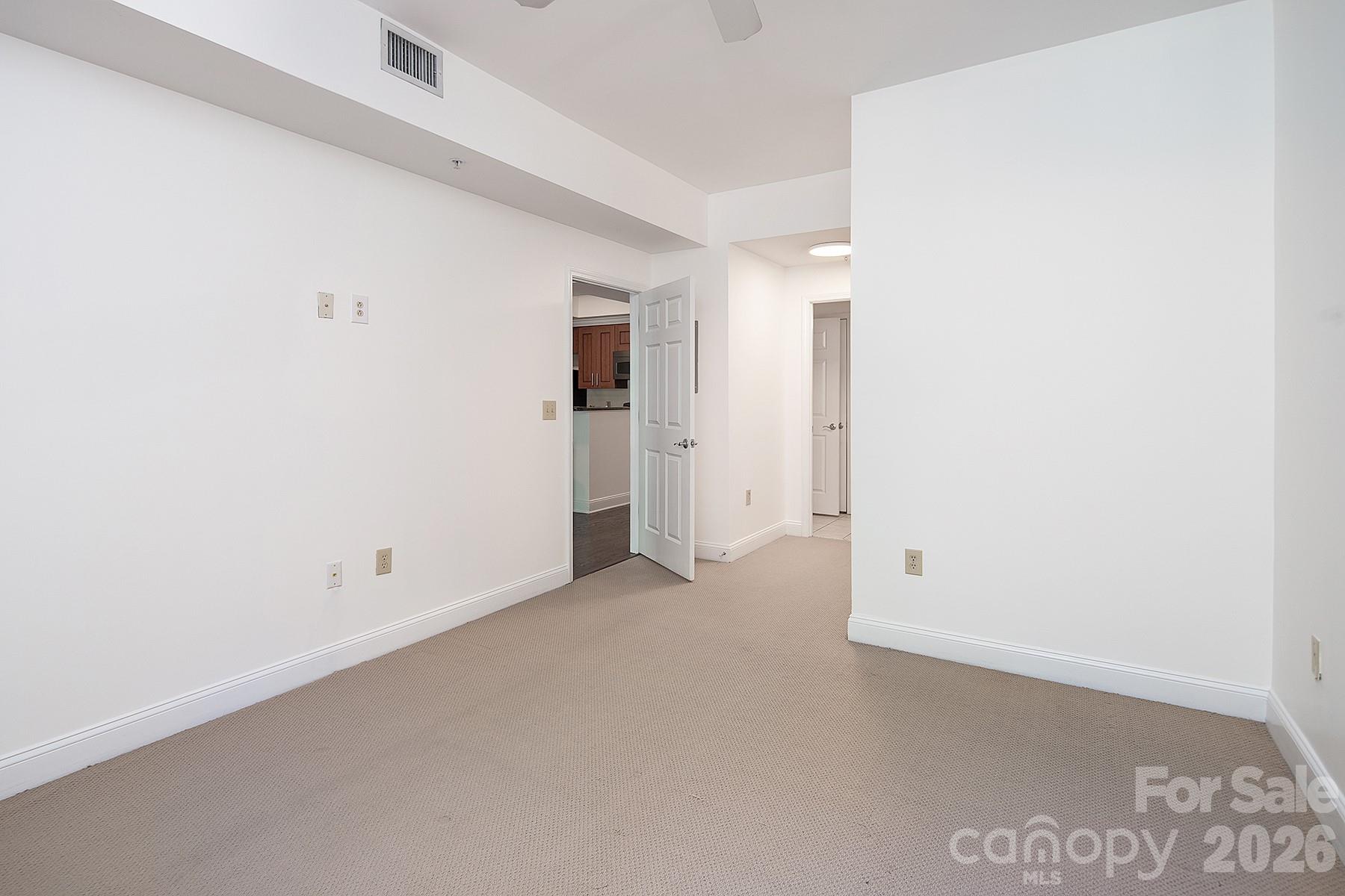 Fifth and Poplar - Residential