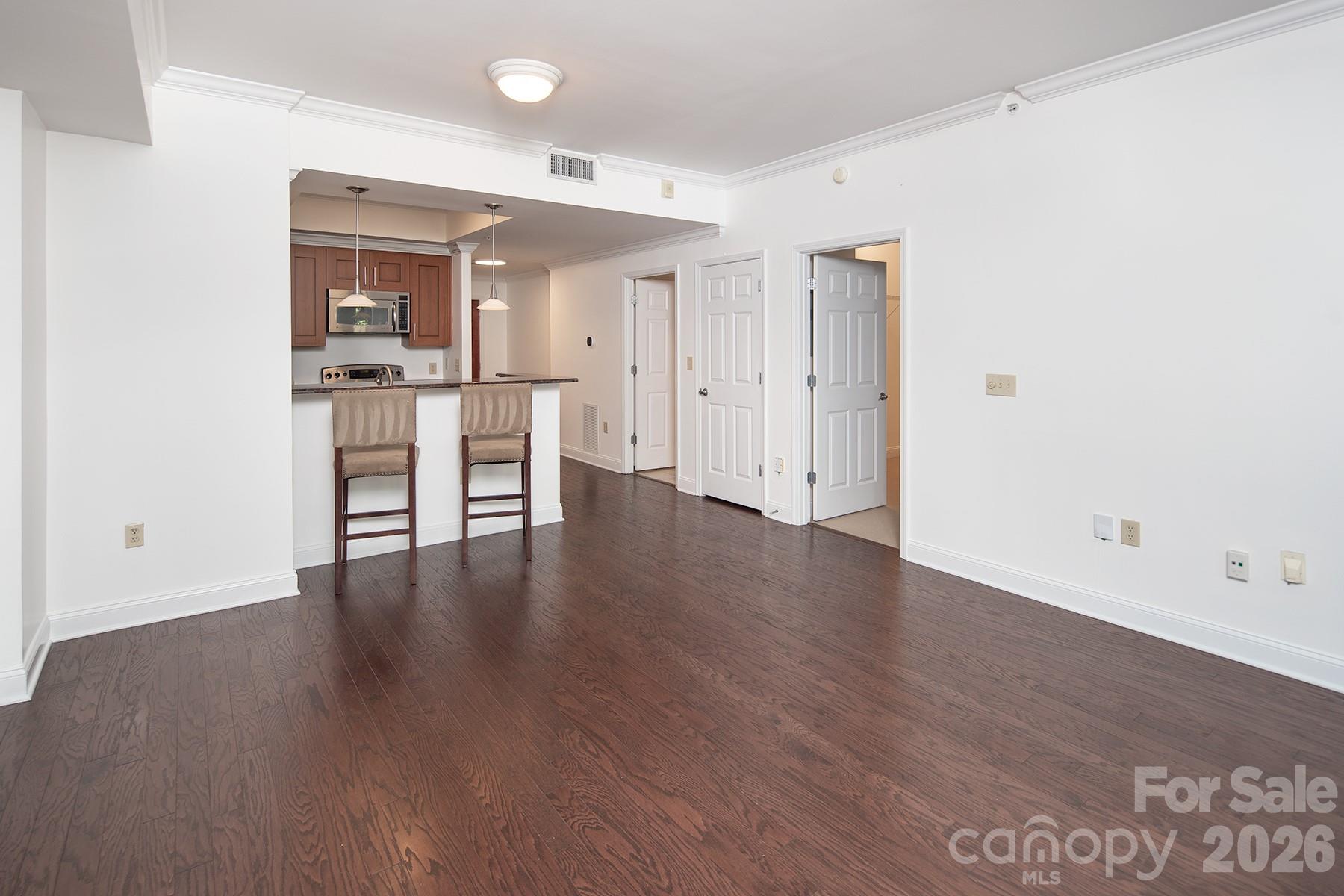 Fifth and Poplar - Residential