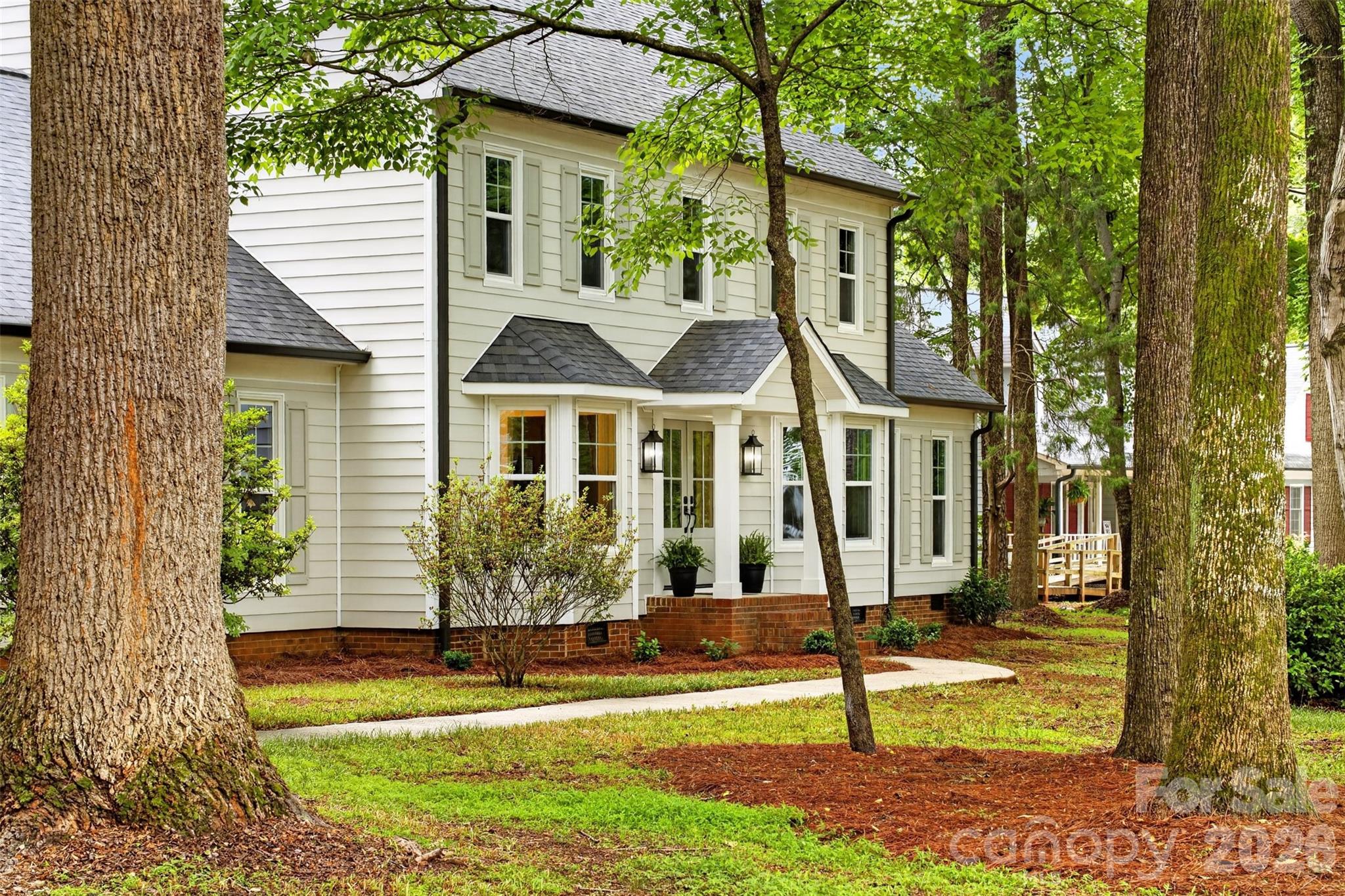 5318 Apple Blossom Court