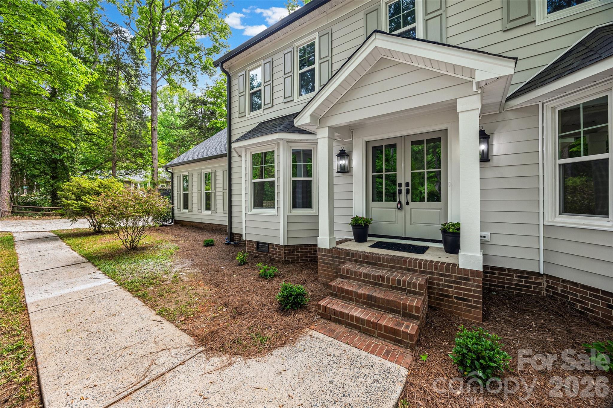 5318 Apple Blossom Court
