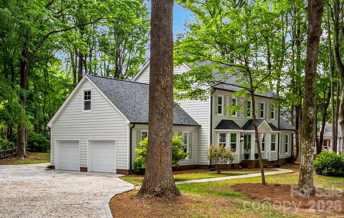 5318 Apple Blossom Court