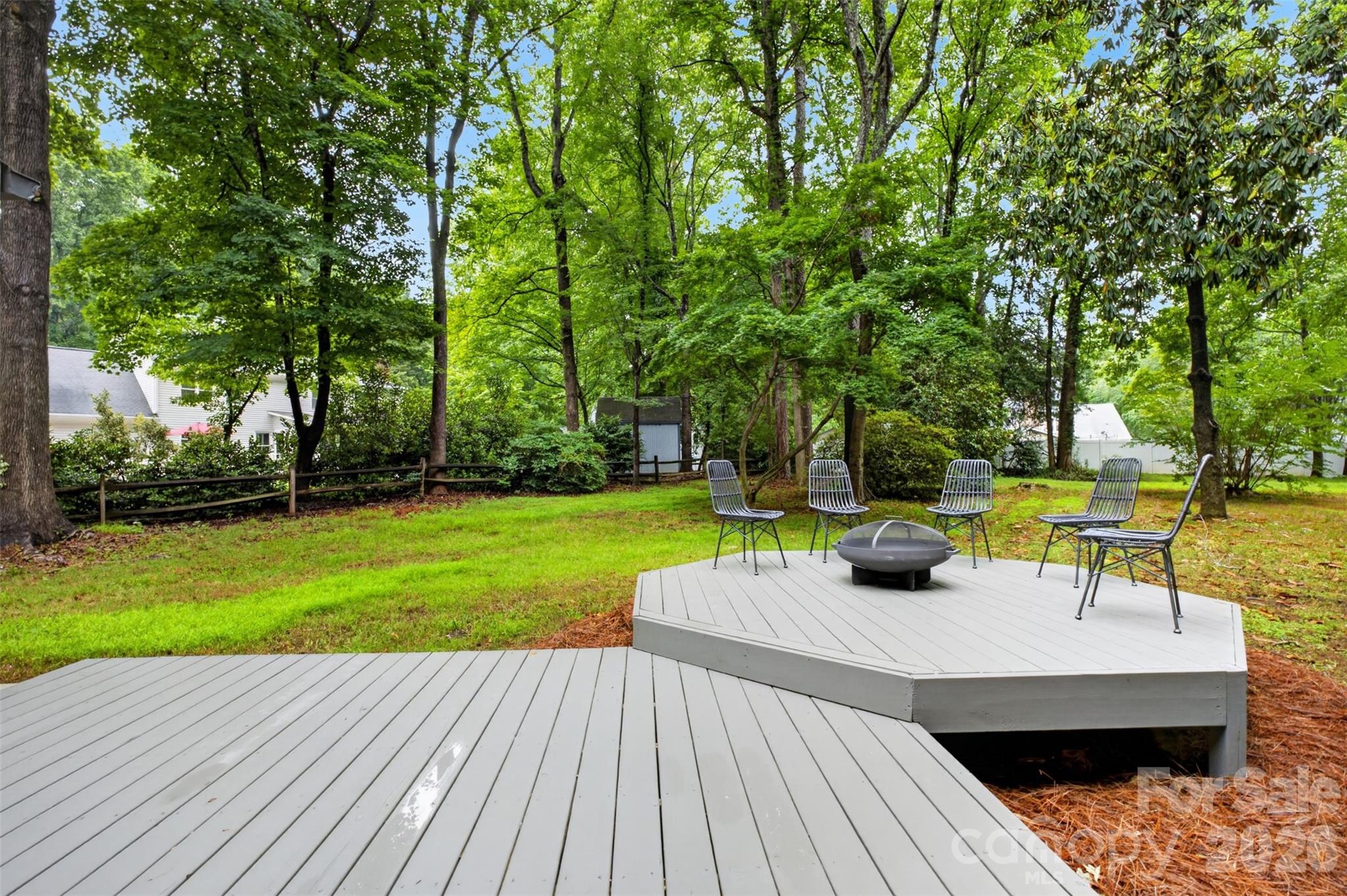 5318 Apple Blossom Court