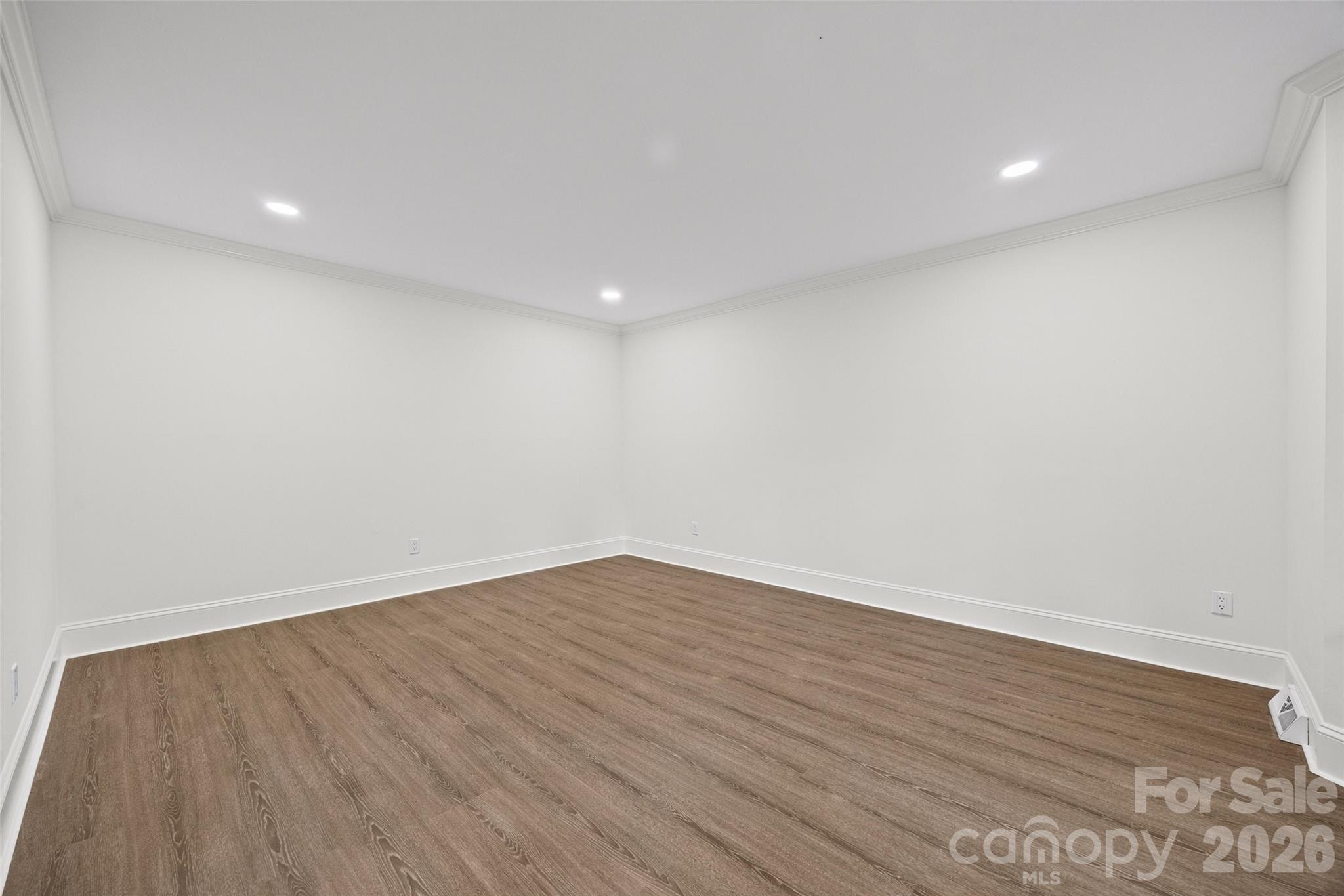 5318 Apple Blossom Court