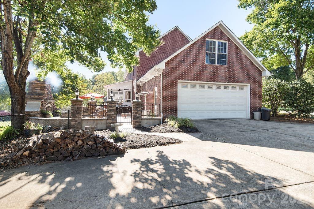 49320 Quail Trail Road