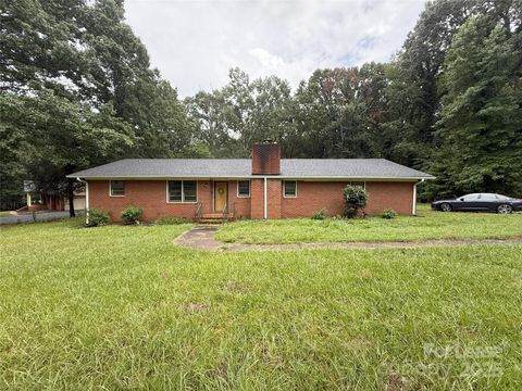 Photo of 4001 Peggy Lane, Mint Hill, NC 28227 (MLS # 4295392)