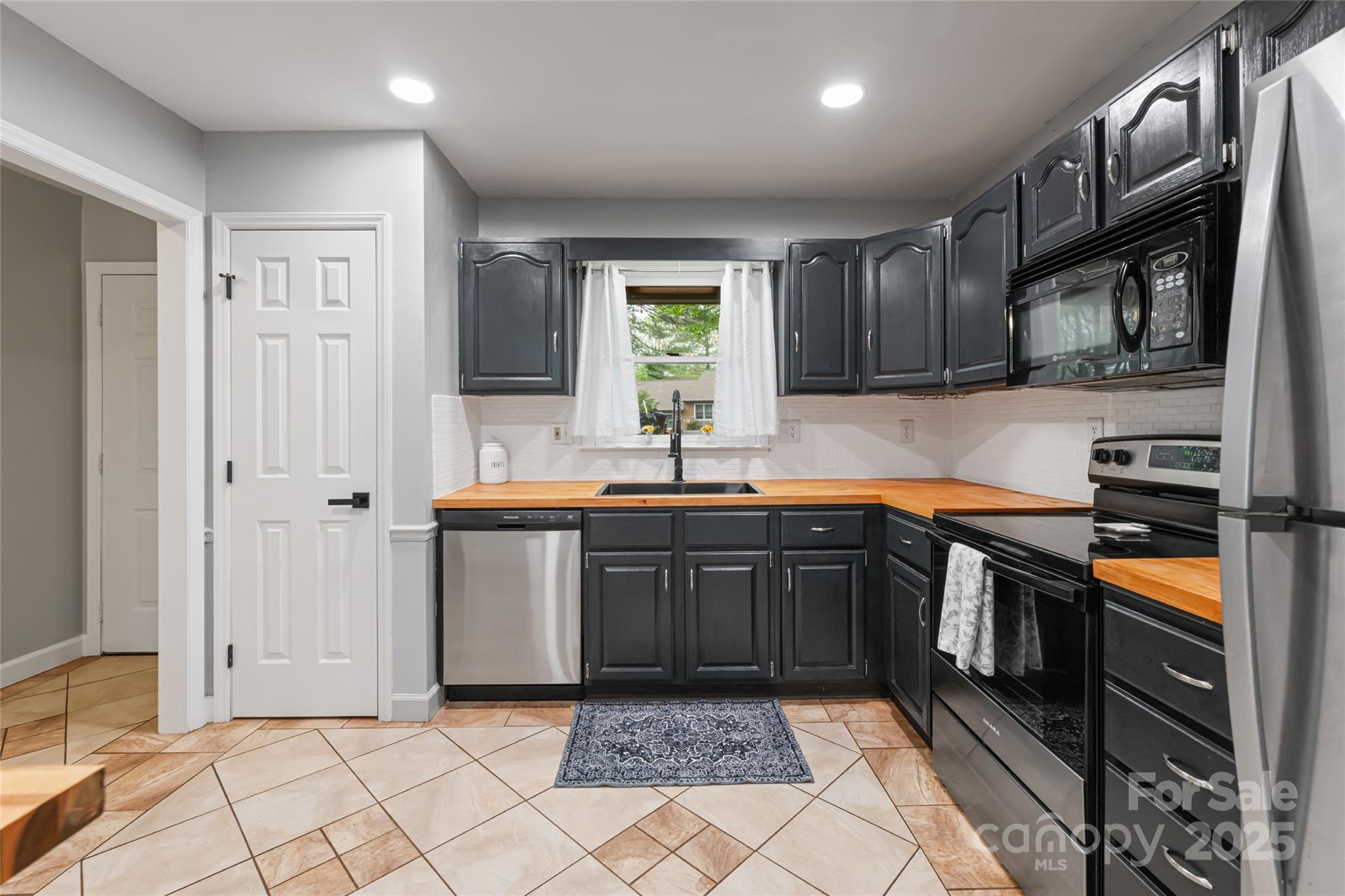 28 Sagebrush Circle